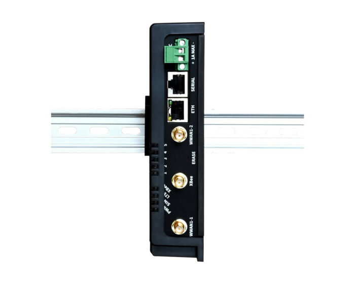 Digi IX15 - Programmable gateway for connecting Digi XBee-enabled devices with remote applications via mobile radio and Ethernet - I/Os - DIN Rail 2